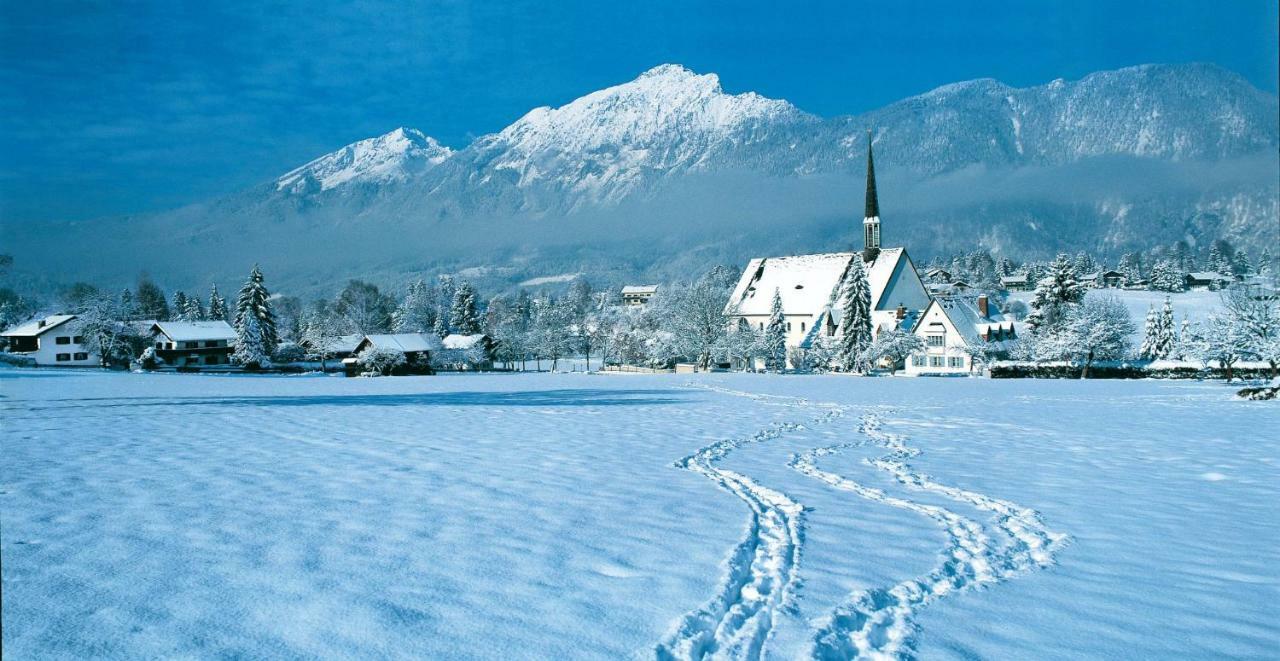 Gästehaus Färbinger Lägenhet Bayerisch Gmain Exteriör bild