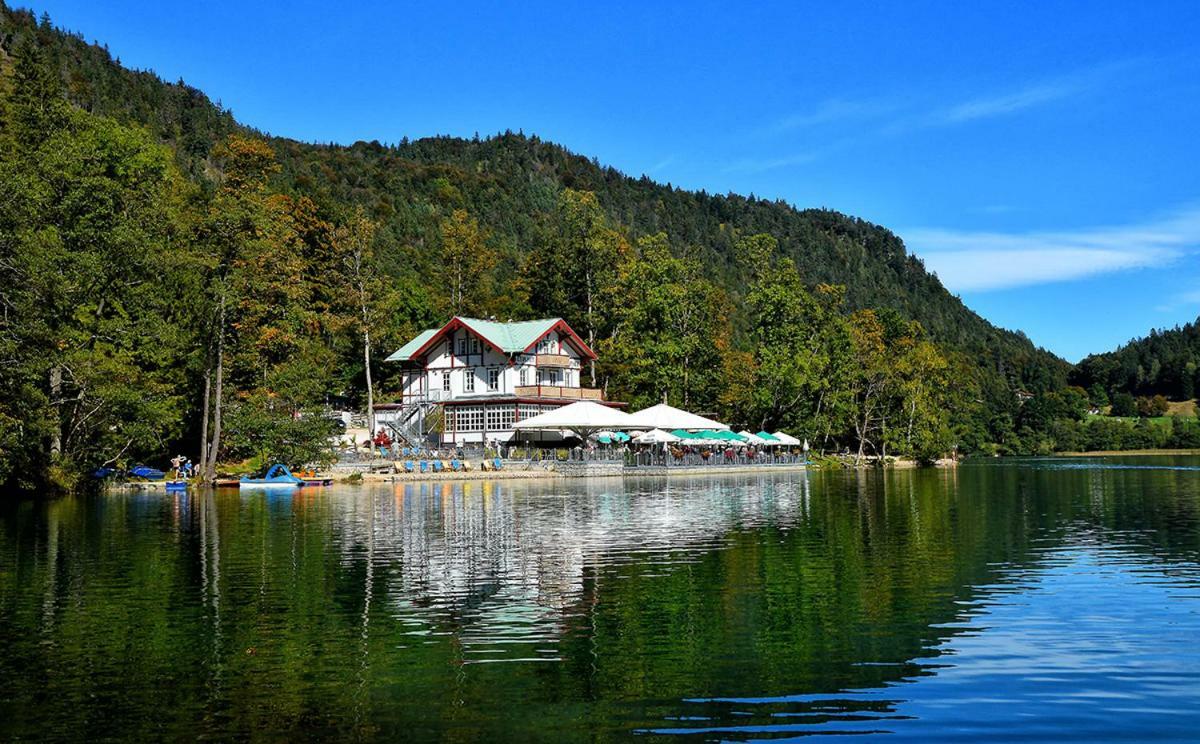 Gästehaus Färbinger Lägenhet Bayerisch Gmain Exteriör bild