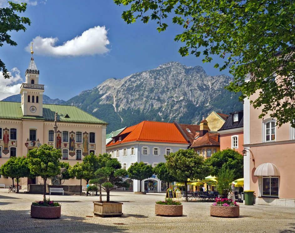 Gästehaus Färbinger Lägenhet Bayerisch Gmain Exteriör bild